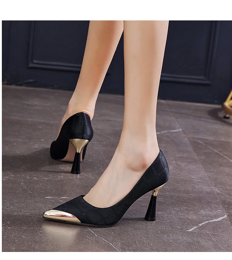 ZLAH Women's 'Metallic Edge' Pointed-Toe Pump