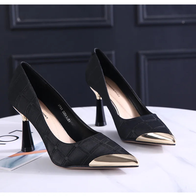 ZLAH Women's 'Metallic Edge' Pointed-Toe Pump