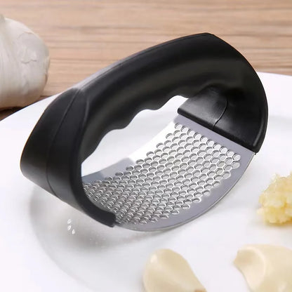 Multifunctional Garlic Press and Chopper
