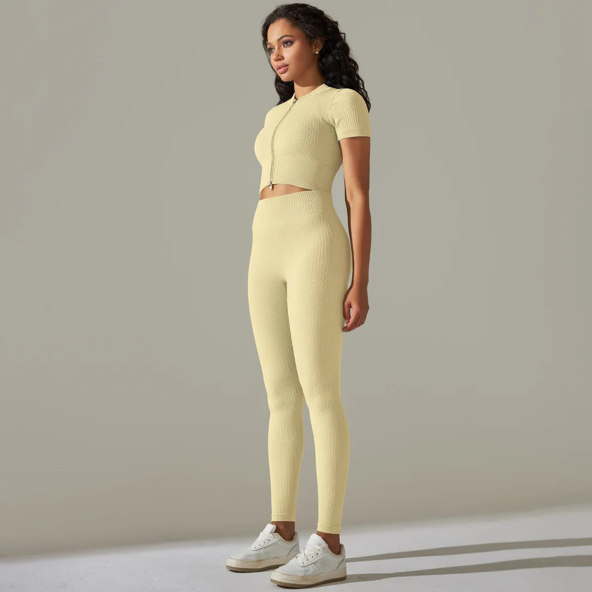 Women's Quarter-Zip Workout Set with High-Waist Tights