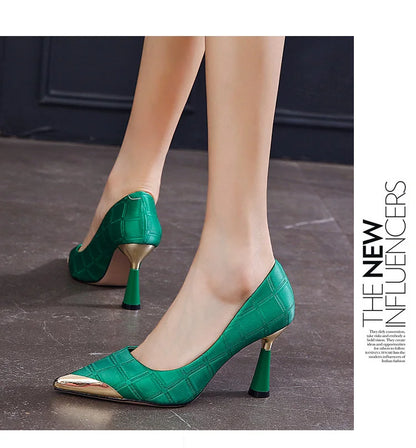 ZLAH Women's 'Metallic Edge' Pointed-Toe Pump