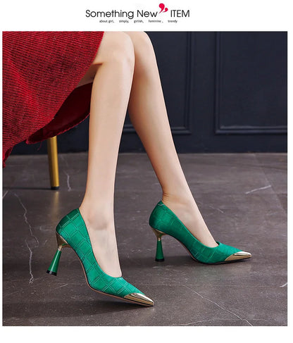 ZLAH Women's 'Metallic Edge' Pointed-Toe Pump